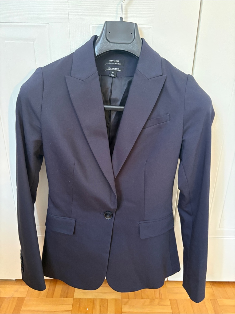 RW&CO. Dark Navy Tailored Single-Button Blazer